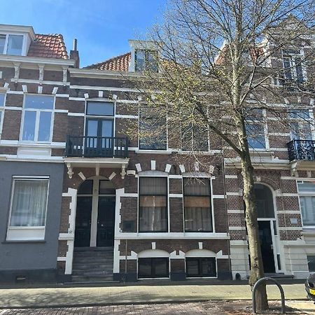 B&B Badhuis 弗利辛恩 外观 照片