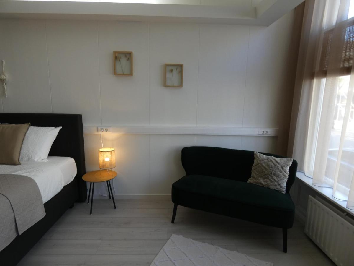 B&B Badhuis 弗利辛恩 外观 照片