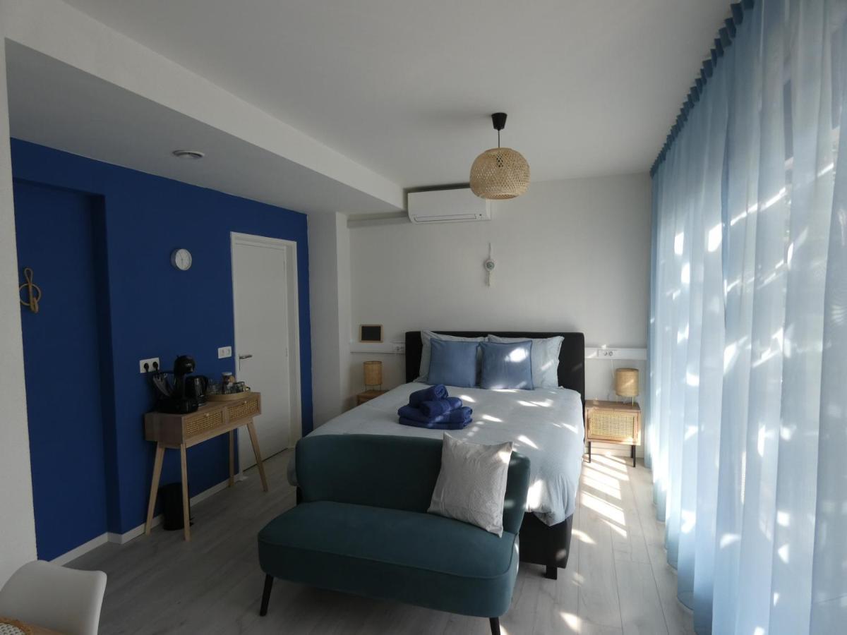 B&B Badhuis 弗利辛恩 外观 照片