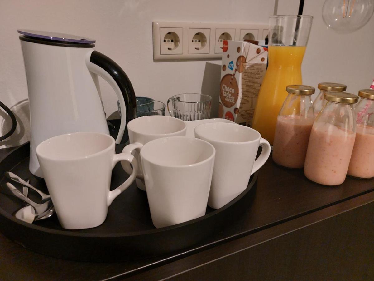 B&B Badhuis 弗利辛恩 外观 照片